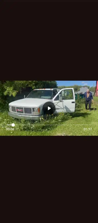 1 Ton with flat steel deck (deck is 5000 valuation) , exc. Interior applic. Has 160,000 kms.
