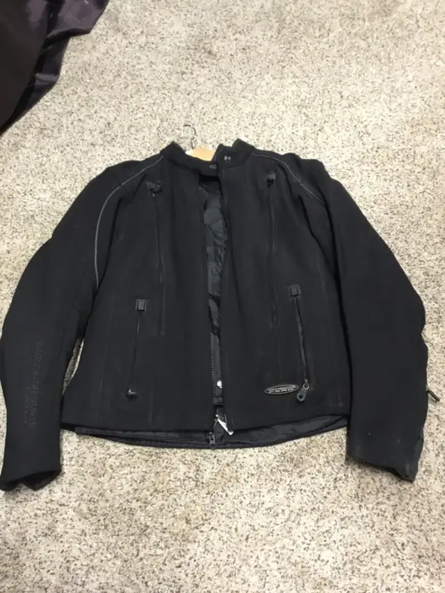 Women’s Harley Davidson Lined FXRG Riding Jacket (Large)63871131574273120