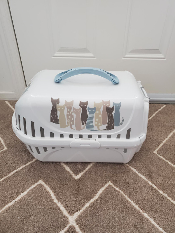 Cat Carrier in Accessories in Dartmouth - Image 2