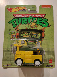 Hot Wheels Teenage Mutant Ninja Turtles Party Van 1:64 diecast