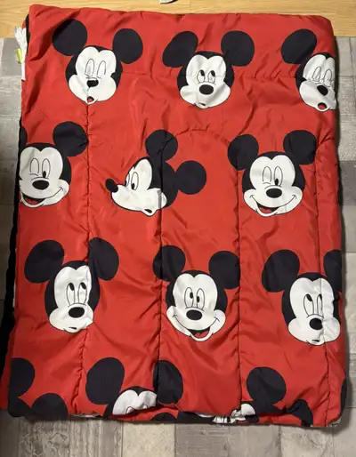 Douillette Mickey Mouse lit simple, View more