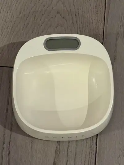 Pet Bowl with Built-in Food Scale for Cats and Dogs, View more