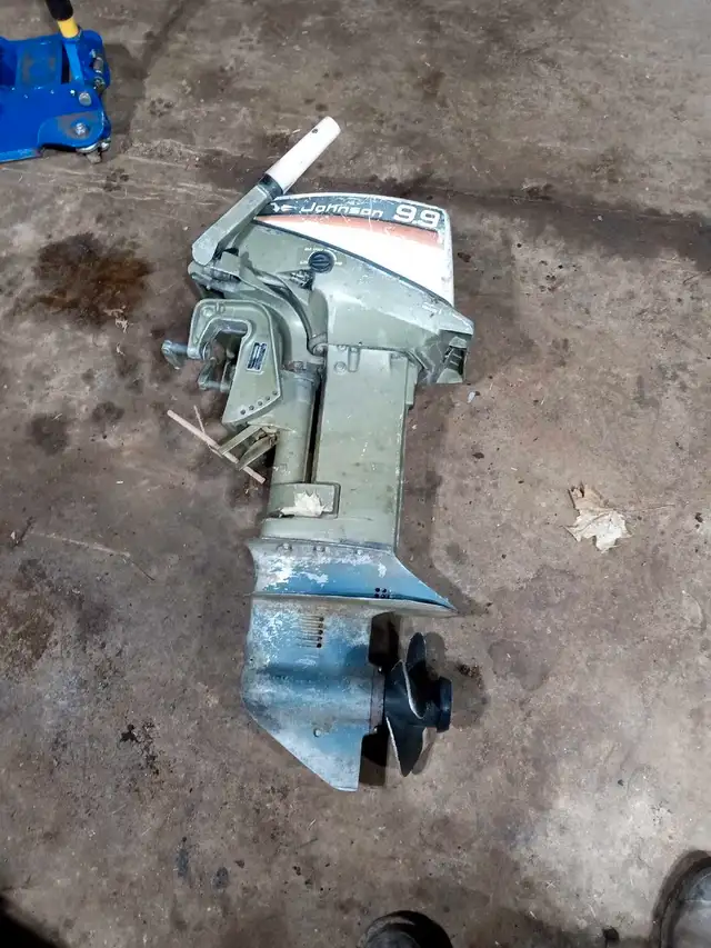 Johnson evinrude 9.9hp 15hp outboard part out  in Other in Saint John - Image 2