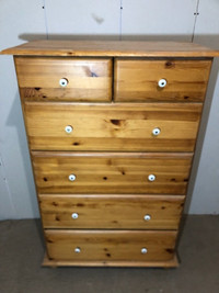 CHEST OF DRAWERS