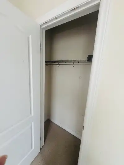 Room Available for Rent – Guelph** ✨ Clean and comfortable room available in a quiet home. Location:...