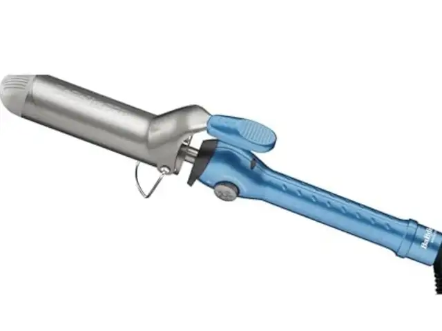 Babyliss Pro Professional  Titanium Spring Curling Iron,1 1/4” in Health & Special Needs in Markham / York Region - Image 2