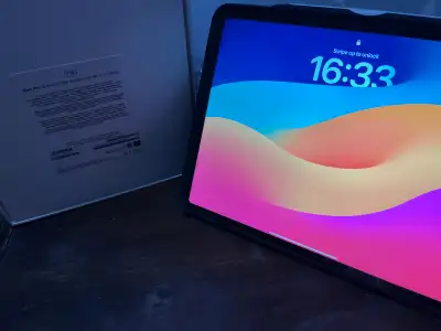 Apple iPad Pro 1TB Wifi+Cellular, View more