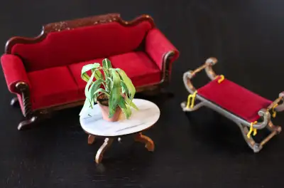 Dollhouse parlour furniture, 1/12th scale, collector quality pieces. This set includes the following...