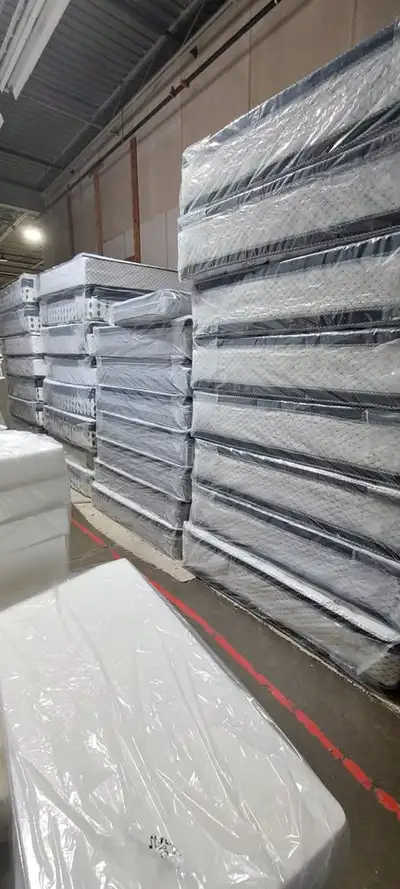 Matelas à vendre toutes tailles disponibles, View more