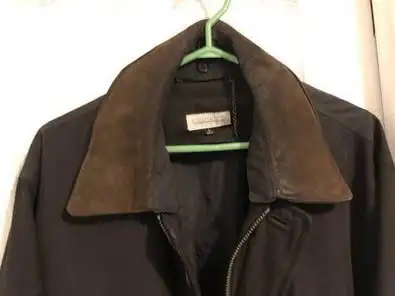 Men's mid-length coat, removable suede collar $135 large regular in Men's in Oakville / Halton Region - Image 2