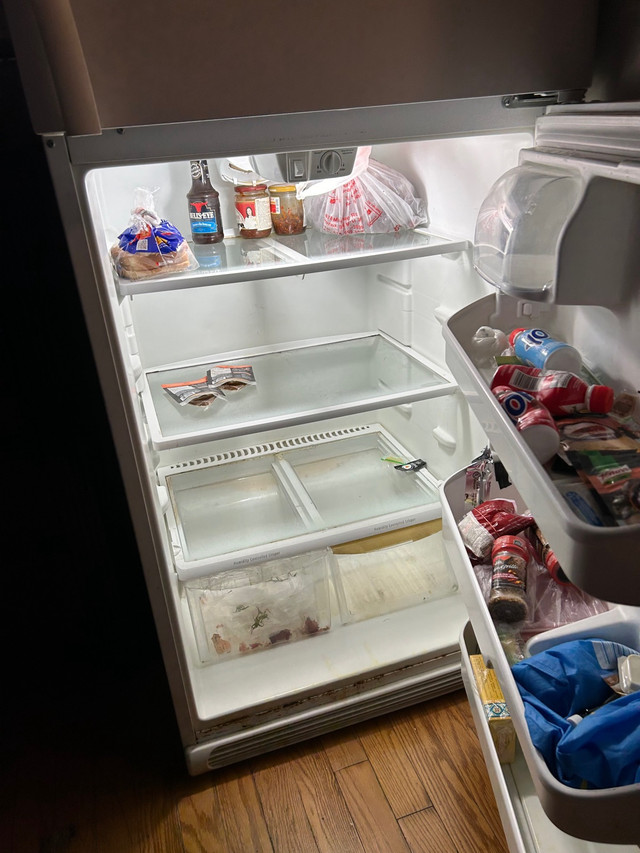 fridge for sale  in Refrigerators in City of Toronto - Image 4