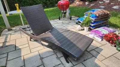 chaise longue rotin brune, View more