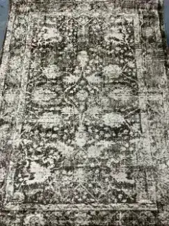 VINTAGE STYLE 3'11" x 5'7" AREA RUG- BROWN OR CREAM- mnx in Rugs, Carpets & Runners in Oshawa / Durham Region - Image 2