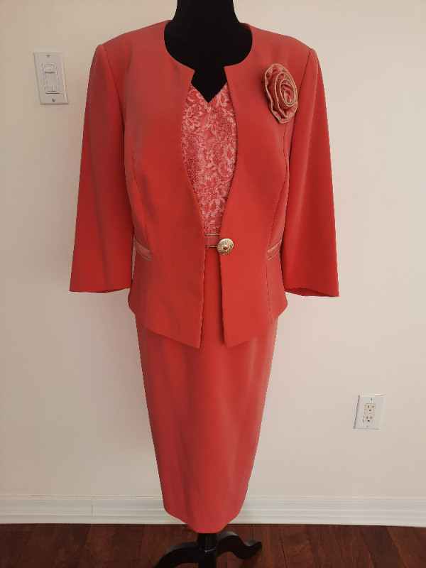 Two Piece Dress Set. Dress and Blazer. Size L in Women's - Dresses & Skirts in Mississauga / Peel Region
