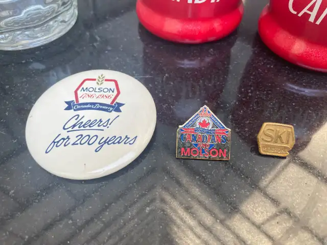 Vtg Molson Lot Light Beer Glass Two Canada Koozies Button & Ski in Arts & Collectibles in Richmond - Image 3