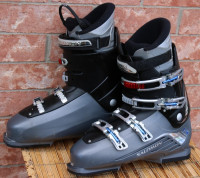 Men’s Ski boots Salomon MG Performa size  30.5 US 12 to 12.5 wit