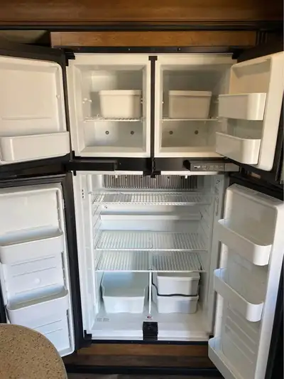We are asking $58,000.00 for this 2017 Grand Design Reflection Trailer that has a Master Suite kings...
