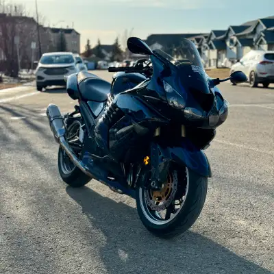 *PRICED TO SELL* most affordable zx14 in Alberta 2008 Kawasaki ZX14R mods: dynojet power commander 5...