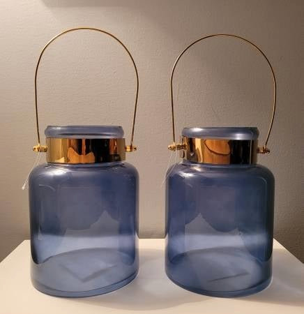 2 Large Glass Lantern Candle Holders - New in Home Décor & Accents in Vancouver - Image 2