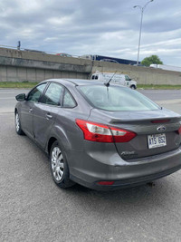 2012 Ford focus SE automatic