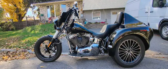 Harley Davidson Trike in Touring in City of Montréal - Image 3