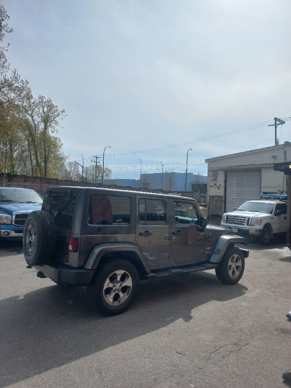 2018 Jeep Wrangler Unlimited Sahara JK in Cars & Trucks in Vancouver - Image 2