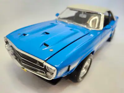 Rare Item 32073 2000 Release Carroll Shelby Official Licensed Product Limited Edition Serialized Cha...