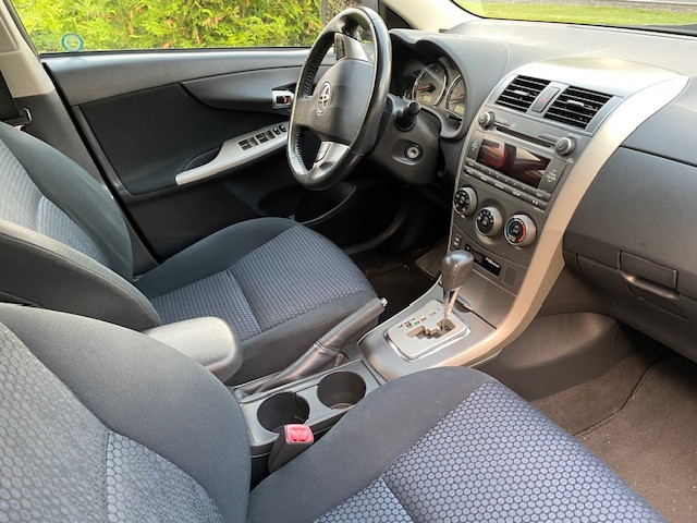 2011 Toyota Corolla XRS in Cars & Trucks in Ottawa - Image 2