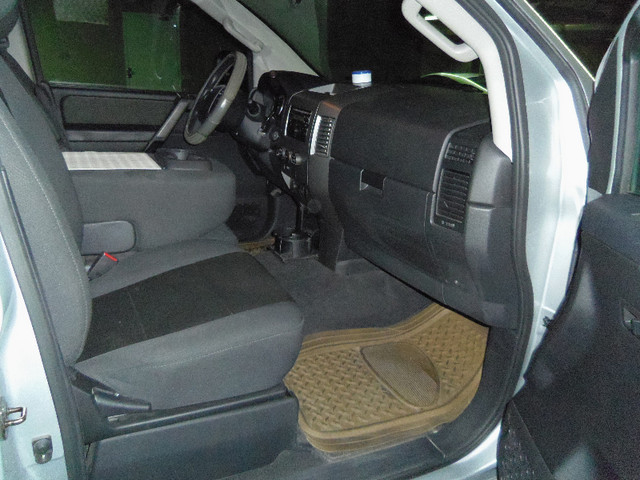 2014 Nissan Titan Crew Cab EXT in Cars & Trucks in Calgary - Image 3