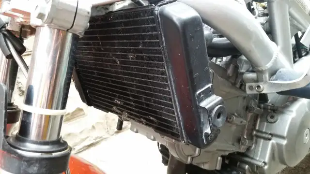 Suzuki SV650 bike part out in Motorcycle Parts & Accessories in Hamilton - Image 4