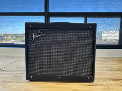 FENDER MUSTANG GTX100 + FENDER PEDAL + ZOOM PEDAL, View more