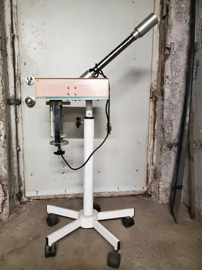 Vapozone sur roulettes Hauteur ajustable Pas de bouteille 438 899 2227