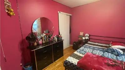 Room for girls in sharing