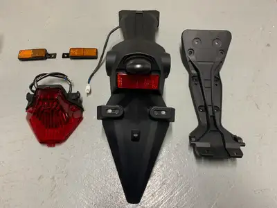 Yamaha R3 Tail Light and Mud Guard Undertail Assembly As New Take Offs Including Licence Plate Light...