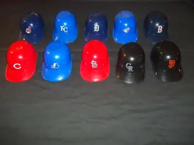 Vintage -1985 mini casque souvenir du basball majeur, View more