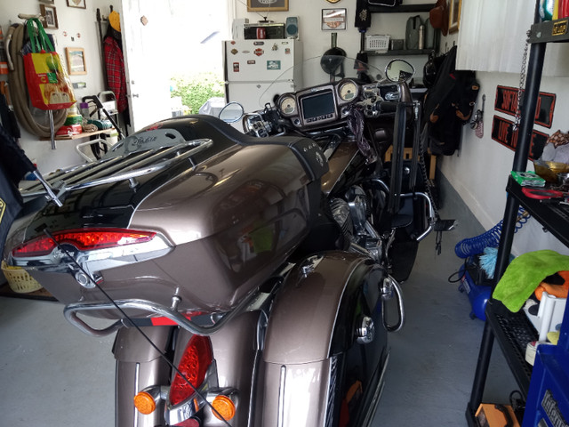 moto indian rodmaster 2018 avec guarantie jusque 2026 dans Motos sport  à Victoriaville - Image 2
