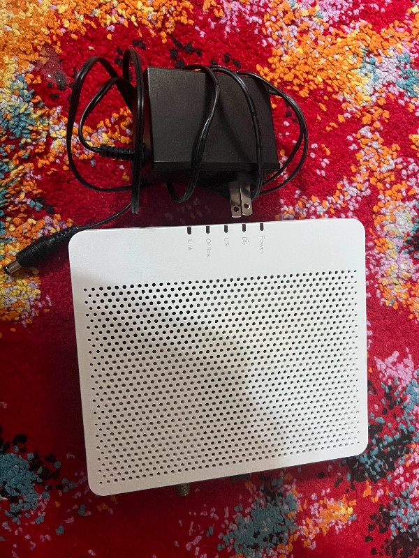 Technicolor TC4400AM Broadband Cable Modem w/ power adapter
