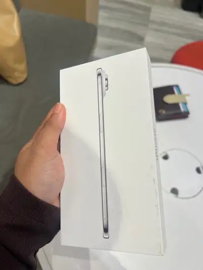 iPhone 17 Air - White ,256 GB , New condition, View more