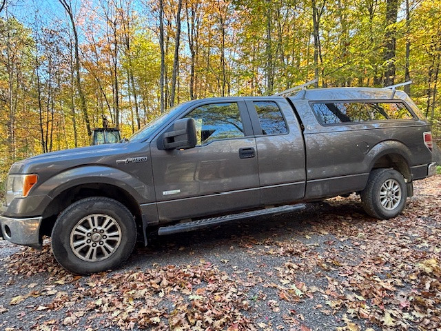 Ford F-150 2014 XL SuperCab in Cars & Trucks in Gatineau