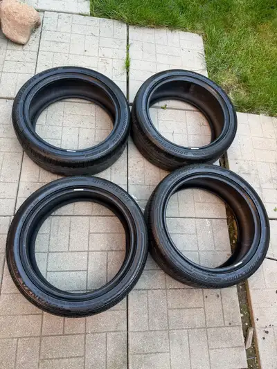 Set fo tires for sale Bridgestone turanza 215/45R18 very good condition No damage no patch no cracks...