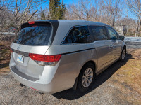 2014 Honda Odyssey Low KM with Summer and Winter Tires/ Rims