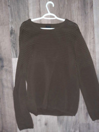 Green pull over sweater xl