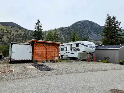 Lot #101 Nice 60x50ft lot with mountain views in Riverside RV Resort. Full hookups and fantastic ame...