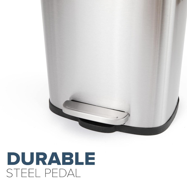 Farberware Stainless Steel Trash Can, 30 Liter (7.9 Gal) in Kitchen & Dining Wares in Mississauga / Peel Region - Image 4