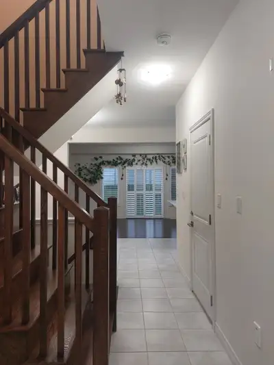 3 BED 2.5BATH Townhouse in Ancaster Hamilton