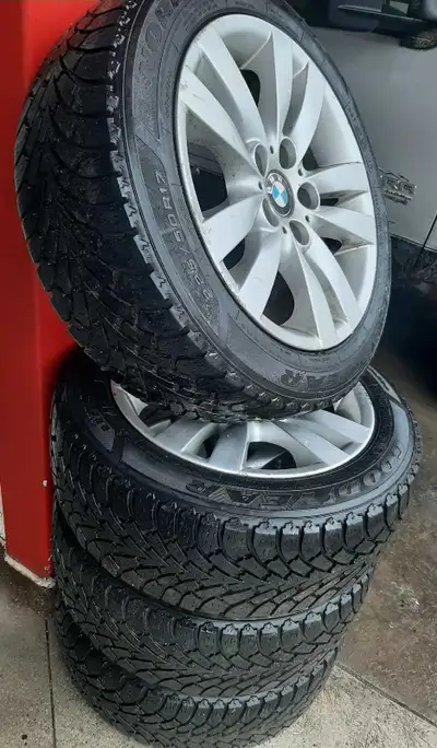 225/50/R17 is the tire size & have only been used for 1.5 seasons. *Tires are in EXCELLENT Almost NE...