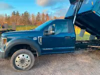 2019 Ford F550 with dump box