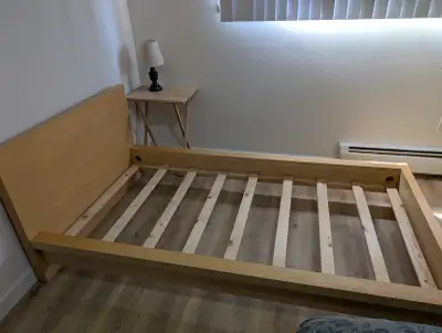 Free twin bed frame (with or without mattress), View more