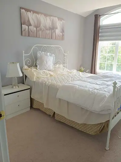 Furnished Private Bedroom for Rent. $650 All Inclusive Available 15th March Onwards First and Last R...