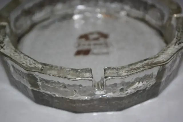 Vintage Labatt's Excellence Award Ashtray in Arts & Collectibles in Winnipeg - Image 6
